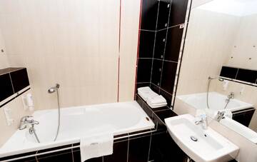 Фото номера Апартаменты-студио Отель Hotel Liburnia г. Цешин 2